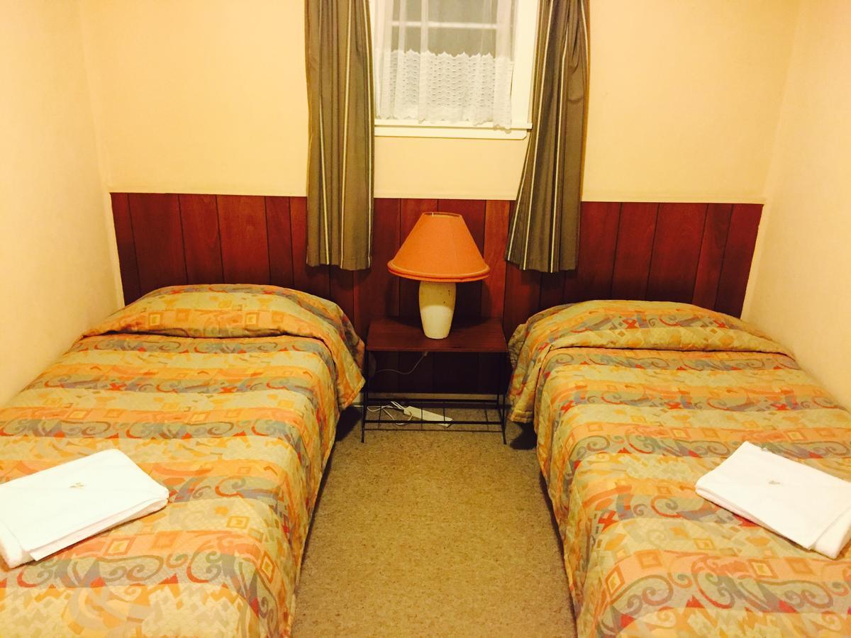 Golden Springs Motel, Holiday Park Rotorua Exterior foto